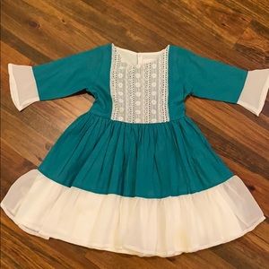 Well Dressed Wolf Lace Dress in Teal Green size 6